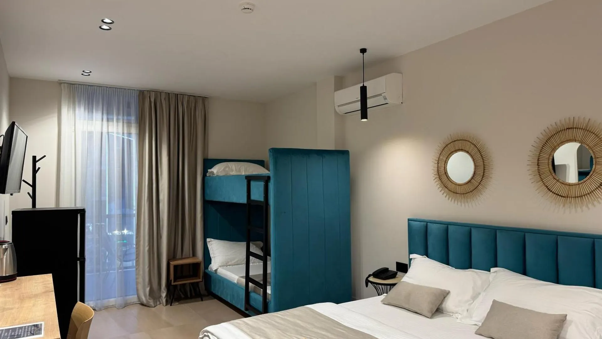 Villa Lamer Durrës 3*,  Albánia